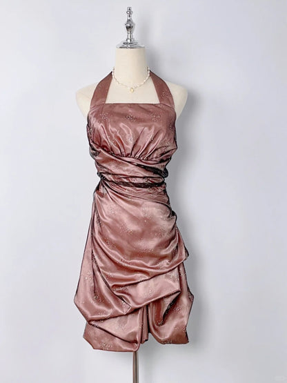Heimkehrkleid aus schwarzem Tüll mit Neckholder in Retro-Milchkaffee-Farbe P3364