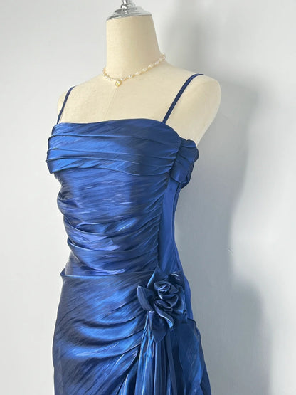 Wunderschönes Meerjungfrauen-Heimkehrkleid mit Spaghettiträgern, eisblauer, asymmetrischer Rock P3365