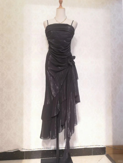 Wunderschönes Meerjungfrauen-Heimkehrkleid mit Spaghettiträgern, eisblauer, asymmetrischer Rock P3365