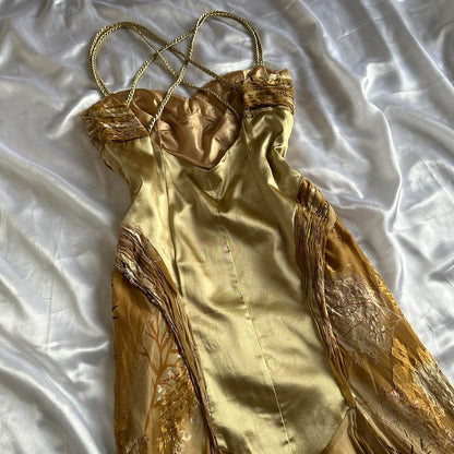 Französisch Retro Goldperlen Satin Unregelmäßiger Rock Ballkleid P3380