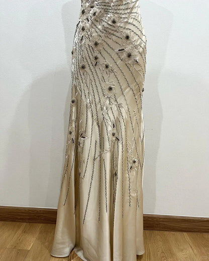 Robe de bal sirène en satin dos nu et licou blanc, élégante et vintage, P3389