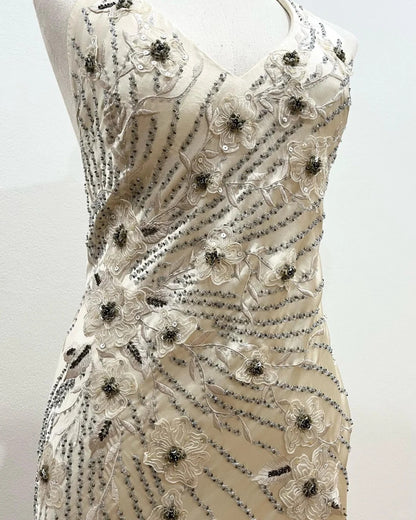 Robe de bal sirène en satin dos nu et licou blanc, élégante et vintage, P3389