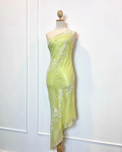 Frisches grünes, schulterfreies Pailletten besticktes Chiffon-Meerjungfrauen-Ballkleid P3392