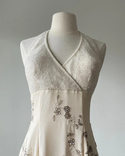 Elegantes, weißes Halterhals-Chiffon-Abendkleid mit Perlen P3398