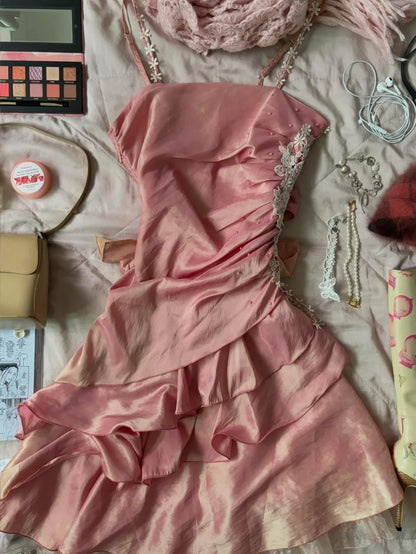 Niedliches rosa Spaghettiträger-Kleid mit Laser-Rüschen für den Abschlussball P3411