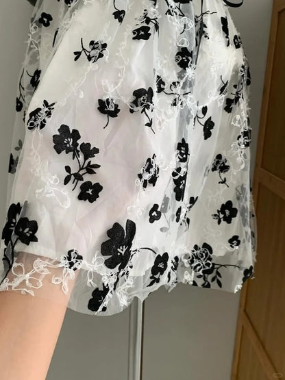 Prinzessin Spaghetti-Träger Sweetheart-Ausschnitt Spitze Schwarz Blumen A-Linien-Heimkehrkleid P3414