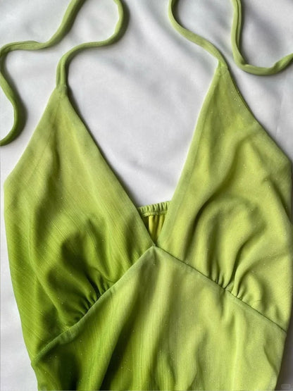 Grünes schimmerndes Neckholder Chiffon Mini-Heimkehrkleid P3415