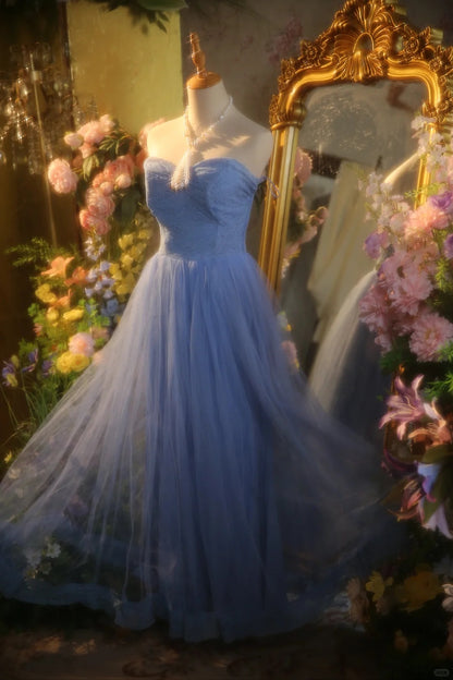 Elegantes blaues, herzförmiges Neckholder-Abendkleid mit Spitzenbesatz und A-Linien-Schnitt P3432
