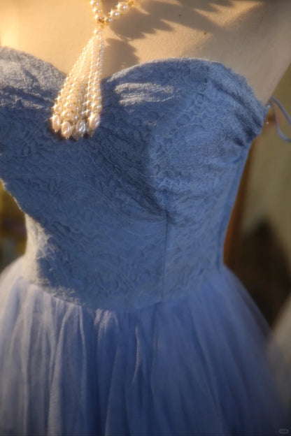 Elegantes blaues, herzförmiges Neckholder-Abendkleid mit Spitzenbesatz und A-Linien-Schnitt P3432