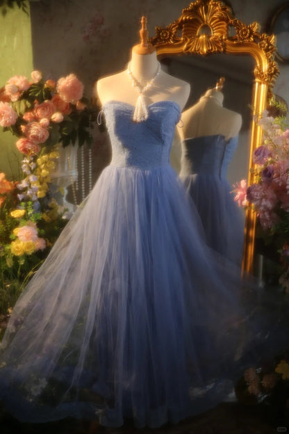 Elegantes blaues, herzförmiges Neckholder-Abendkleid mit Spitzenbesatz und A-Linien-Schnitt P3432