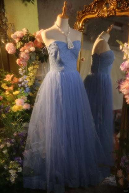 Elegantes blaues, herzförmiges Neckholder-Abendkleid mit Spitzenbesatz und A-Linien-Schnitt P3432
