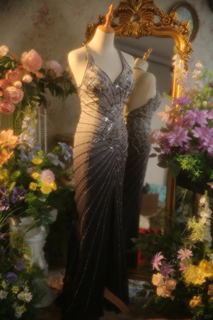 Elegantes Abendkleid mit Farbverlauf in Grau, Neckholder und Perlenstickerei im Meerjungfrauen-Stil P3433