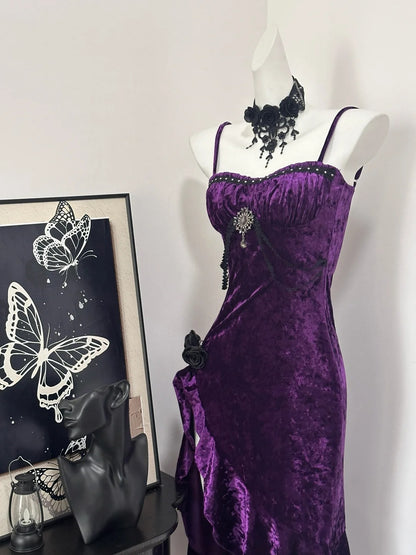 Bezauberndes lila Samt-Spaghettiträger-Ballkleid mit unregelmäßigem Meerjungfrauen-Schnitt P3436