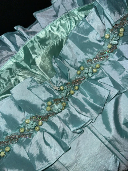 Elegantes mintgrünes Satin-Perlenbesetztes trägerloses langes Ballkleid P3444