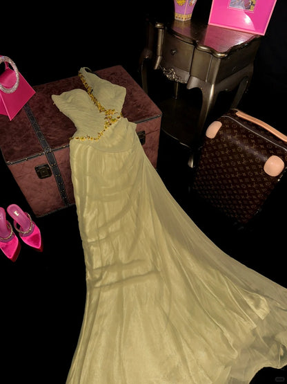 Wunderschönes gelbes Tüll-Abiturkleid mit einer Schulter und Blumenapplikationen P3449