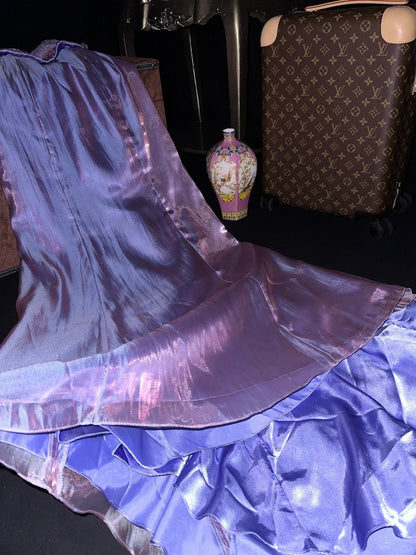 Charmantes lila Pailletten-Spaghettiträger-Satin-Ballkleid P3452