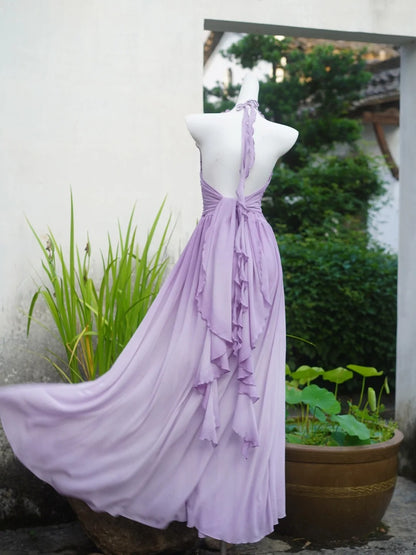 Fließendes Chiffon-Abendkleid P3459 mit Neckholder, Rückenausschnitt und Rüschen in Lila