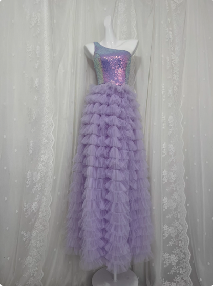 Elegantes lila, schulterfreies, paillettenbesetztes, mehrlagiges Tüll-Abendkleid P3466
