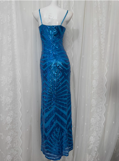 Elegantes blaues, paillettenbesetztes langes Ballkleid mit Beinschlitz P3469