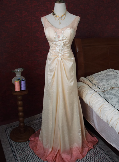Vintage Beiges Perlen-Rückenfreies 3D-Blumen-Verlauf Langes Ballkleid P3474