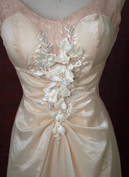 Vintage Beiges Perlen-Rückenfreies 3D-Blumen-Verlauf Langes Ballkleid P3474