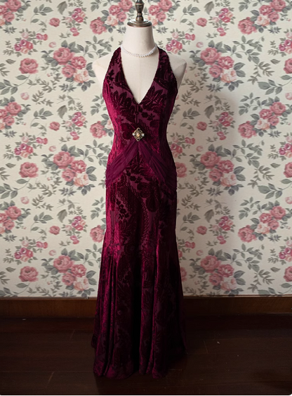 Vintage tiefes V-Neck Burgunderrotes Samt-Ballkleid P3477
