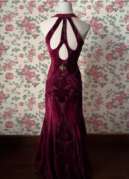 Vintage tiefes V-Neck Burgunderrotes Samt-Ballkleid P3477
