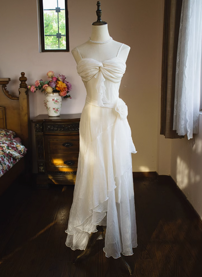 Elegantes französisches Camelia-Trägerkleid für den Abschlussball P3481