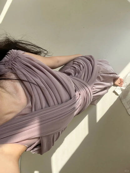 Elegantes und lässiges lila Abendkleid aus Chiffon mit Schwingkragen, hohem Schlitz und asymmetrischem Saum P3488