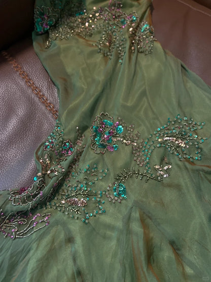 Robe de bal sirène élégante en mousseline vert avec bretelles spaghetti et perles P3491