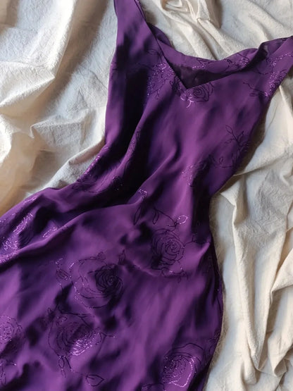 Charmantes lila V-Ausschnitt Chiffon-Ballkleid P3495