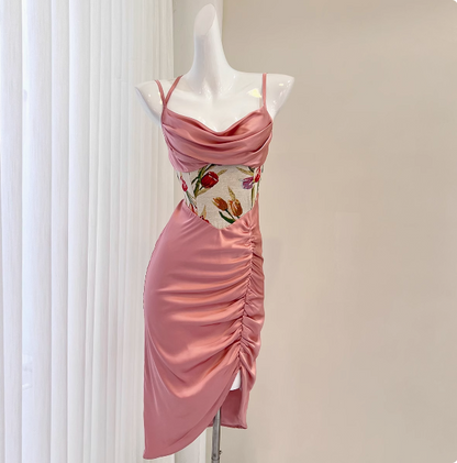 Sexy Satin Neckholder-Kleid mit Taillenprint und Meerjungfrauenrock P3539