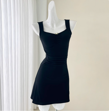 Robe de bal de 17e anniversaire à bretelles fines, col carré simple et coupe ajustée P3540