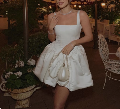 Französischer Stil Weiß Flauschig Bud Sling 17. Geburtstag Homecoming-Kleid P3551