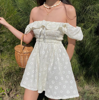 Sweet Puff Sleeves One-shoulder Neck Ruffled Daisy Embroidered Mini Homecoming Dress Homecoming Dress P3555