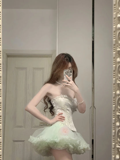 Frisches grünes Tüll-Fischgrätmuster Bustier-Minikleid für Homecoming P3571