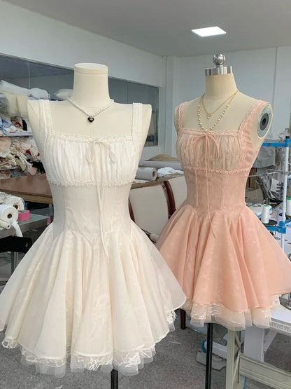 Süßes trägerloses Spitzen-A-Linien-Mini-Kleid zum 17. Geburtstag Homecoming P3575