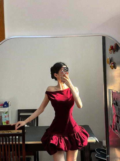 Sexy rotes ärmelloses tailliertes Blütenkelch-Kleid zum 17. Geburtstag Homecoming-Kleid P3577