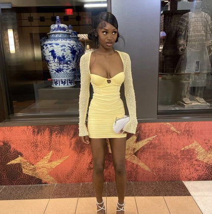 Élégante robe de bal plissée à manches longues et décolleté pour 17ème anniversaire P3600