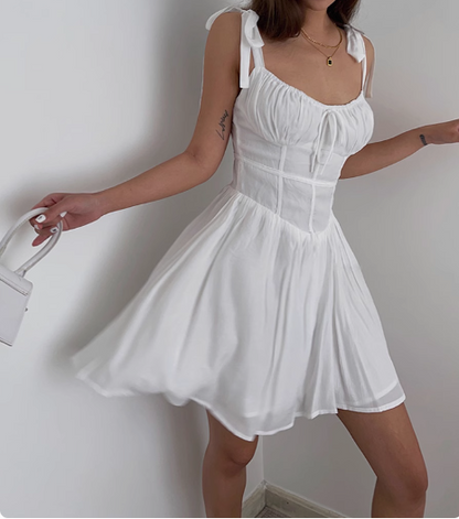 Sanftes weißes Träger-A-Linien-Mini-Kleid zum 17. Geburtstag Homecoming P3605