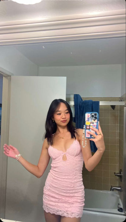 Sexy trägerloses Mini-Heimkehrkleid aus rosa Spitze mit offenem Rücken P3636