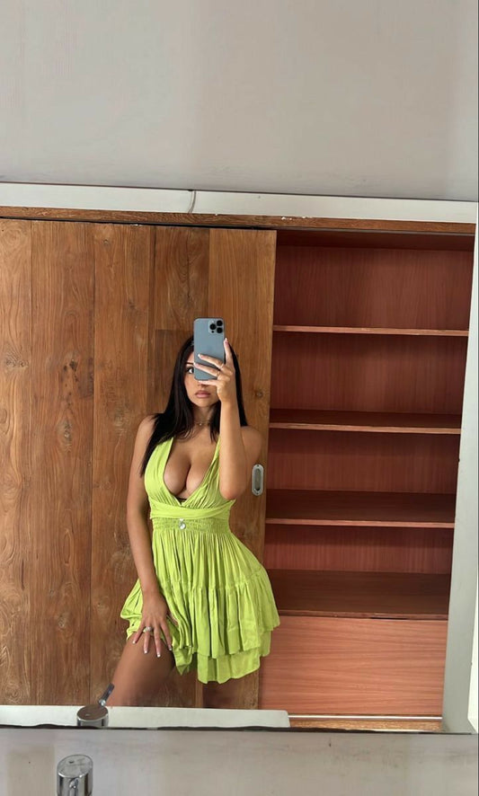 Sexy Green Deep V-Neck Halter Neck Mini 17th Birthday Homecoming Dress P3669
