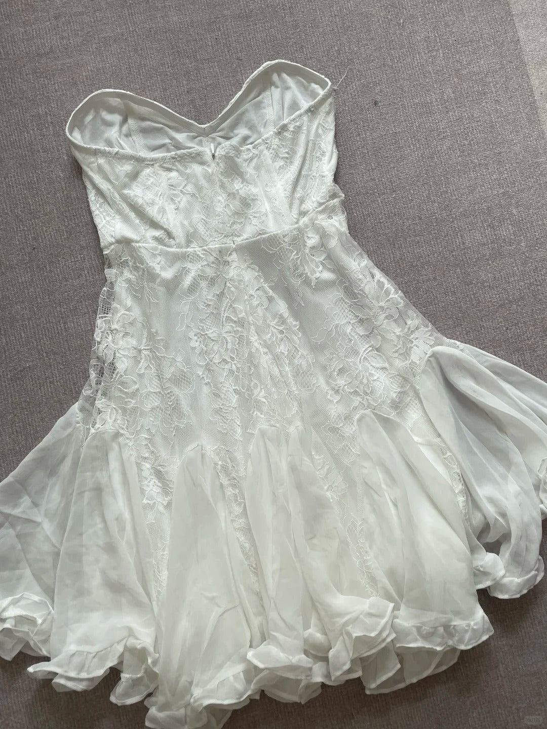 Elegant Tube Top White Lace Splicing Mesh A-line 17th Birthday Homecoming Dress P3725