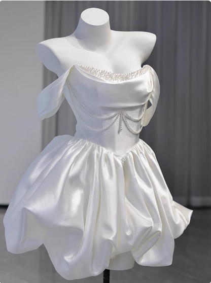 Elegantes Satin-Kleid mit One-Shoulder-Träger, kurzes Geburtstagskleid, Heimkehrkleid P3736