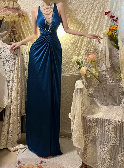Vintage blaues Neckholder-Ballkleid aus Satin mit V-Ausschnitt und Perlen P3754