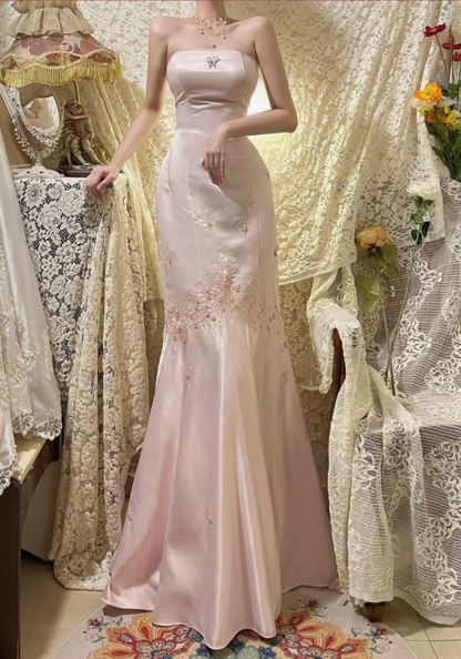 Vintage Rosa Trägerloses Satin-Perlen Meerjungfrauen-Ballkleid P3758
