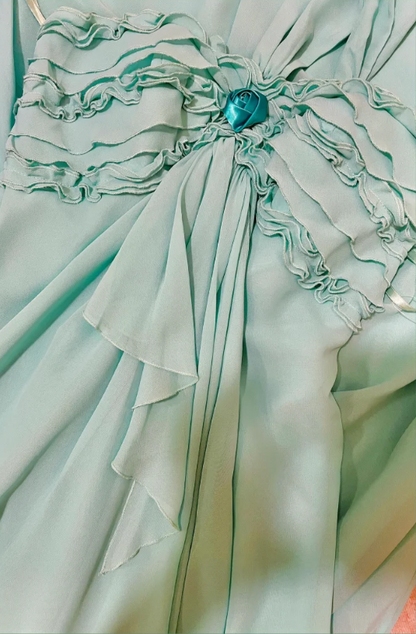Elegantes langes Ballkleid aus Chiffon in See-Grün, P3759