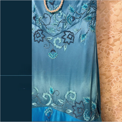 Vintage blaues Satin-Abendkleid mit Perlenstickerei, V-Ausschnitt, Meerjungfrauen-Stil, P3765