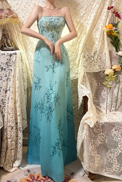 Elegantes, langes Ballkleid P3767 mit Farbverlauf in Blau und Ölmalerei-Perlenstickerei
