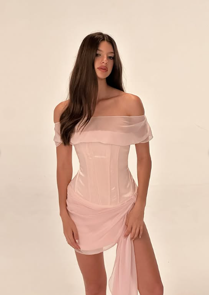 Süßes einseitiges Satin-Fischgrätmuster Mini-Abschlussballkleid P3784